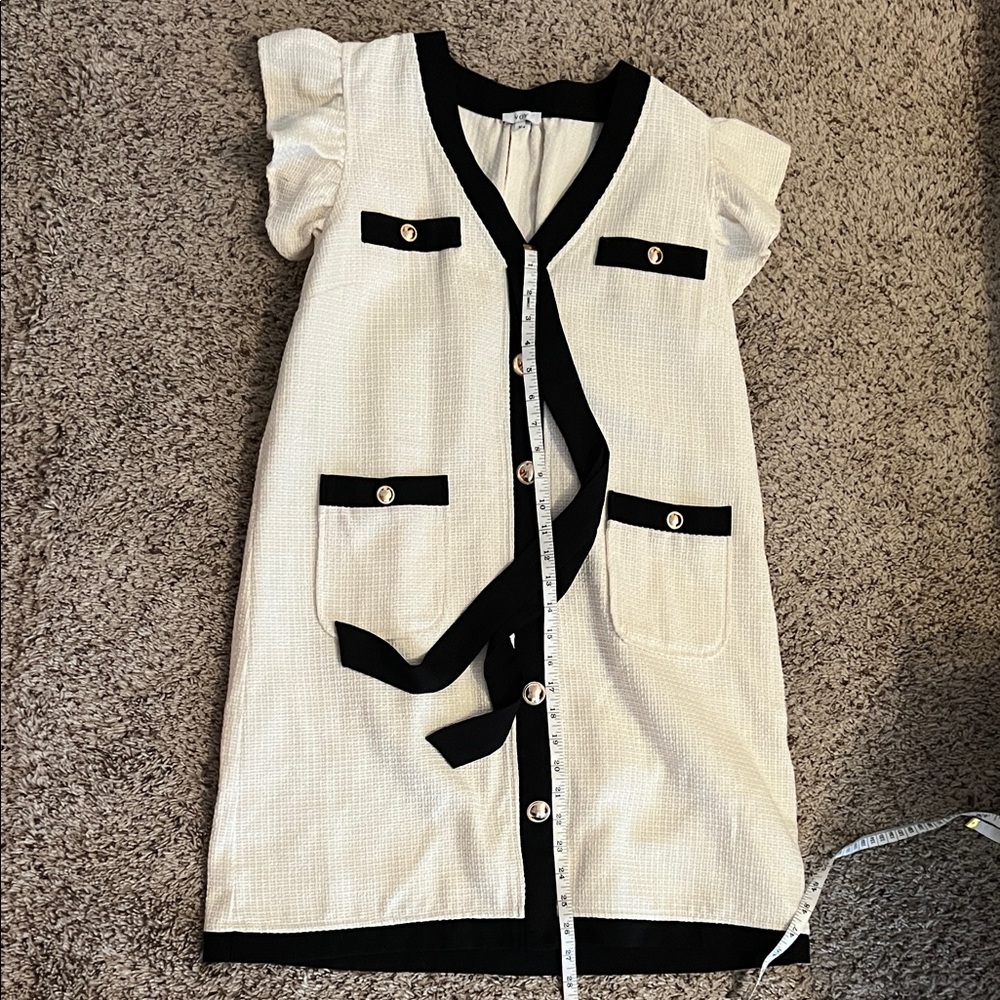 Voy WM Medium Ivory Dress with Black Trim - Picture 8 of 8